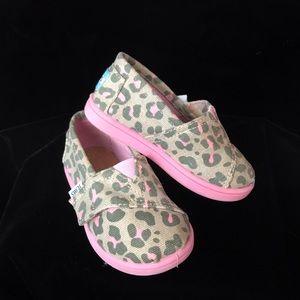 TOMS tiny classics leopard print brown/pink